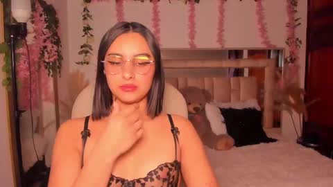 Snapshot of paulha_miller chatting on September 18, 12:42 pm paulha_miller online show from September 18, 12:42 pm