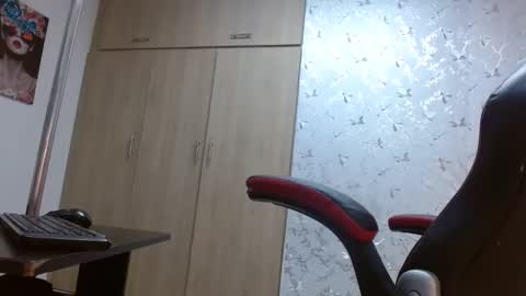 Snapshot of paulina_rubio_ chatting on February 8, 7:16 pm Paulina Rubio online show from February 8, 7:16 pm