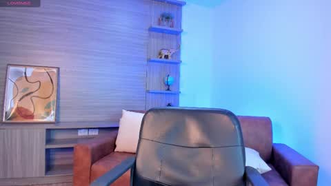 Snapshot of paulina_sweett chatting on February 17, 12:05 pm Paulina online show from February 17, 12:05 pm