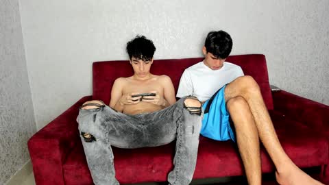 Snapshot of pelusos_mens chatting on January 29, 8:46 pm CAIN-19 ALLEN-18 RONALD-18 AUSTIN-18 MOD DANTE online show from January 29, 8:46 pm
