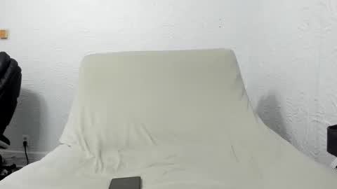 Vincent Howard online show from February 26, 4:52 am