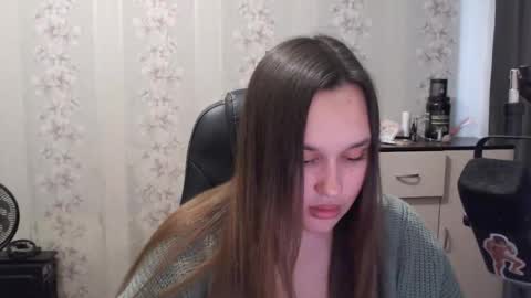 Snapshot of pennieisebrand chatting on September 16, 9:12 am Mia online show from September 16, 9:12 am