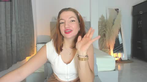 Snapshot of perla999 chatting on February 6, 2:11 am perla999 online show from February 6, 2:11 am