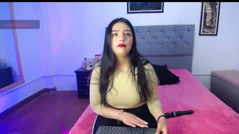 WELCOME TO THE PERLA ROOM online show from September 20, 6:05 am