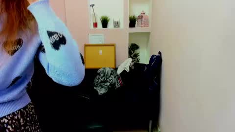Snapshot of persinaky chatting on February 23, 2:14 pm horror flying on the wings of the night.... online show from February 23, 2:14 pm