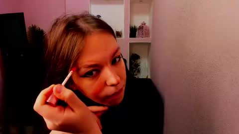 Snapshot of persinaky chatting on March 6, 5:57 am horror flying on the wings of the night.... online show from March 6, 5:57 am