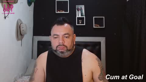 Snapshot of perverseveteranmanxxx chatting on January 16, 1:16 am Carlos online show from January 16, 1:16 am