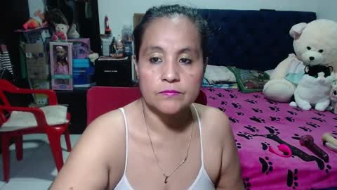 Snapshot of pervert_mommy_x chatting on February 17, 10:51 am SAMY online show from February 17, 10:51 am