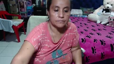 Snapshot of pervert_mommy_x chatting on February 14, 6:40 pm SAMY online show from February 14, 6:40 pm