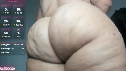 Snapshot of pervertt_mommy chatting on February 26, 9:31 pm Alexandra online show from February 26, 9:31 pm