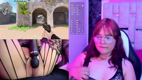 Snapshot of petitesally_ chatting on January 9, 9:16 pm Sally online show from January 9, 9:16 pm