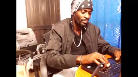 2 pac shakur online show from February 15, 9:15 pm