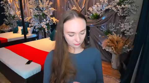 Emelie online show from February 10, 3:21 pm