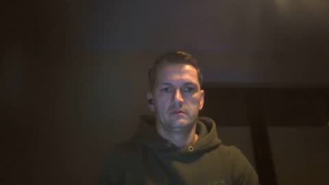 Snapshot of piercingsxxx chatting on December 5, 4:06 pm piercingsxxx online show from December 5, 4:06 pm