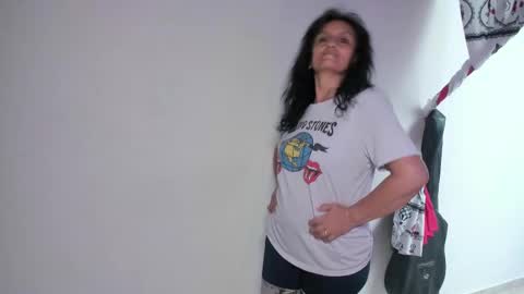 Pilar online show from March 6, 7:32 pm