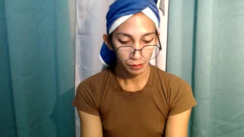 Snapshot of pinay_lucy chatting on March 11, 9:24 am lucyLove online show from March 11, 9:24 am