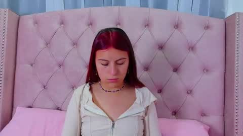 pink_bonnie online show from September 16, 12:40 pm