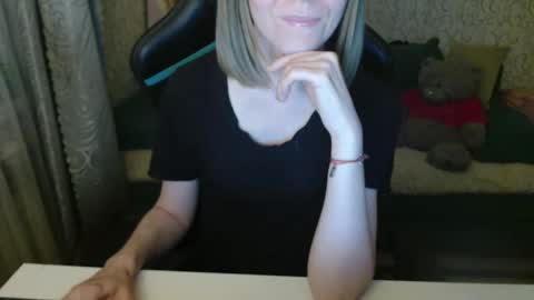 Snapshot of pink_martinis chatting on September 22, 4:00 pm Pink MartinIS online show from September 22, 4:00 pm