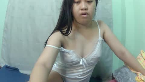 Snapshot of pinkish_shine chatting on March 9, 12:53 am Hi its me shine online show from March 9, 12:53 am