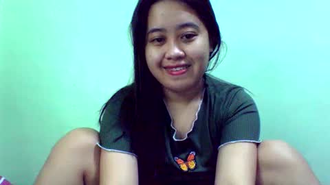 Snapshot of pinkish_shine chatting on February 27, 2:25 am Hi its me shine online show from February 27, 2:25 am
