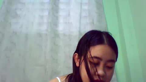 Snapshot of pinkish_shine chatting on March 8, 4:23 am Hi its me shine online show from March 8, 4:23 am