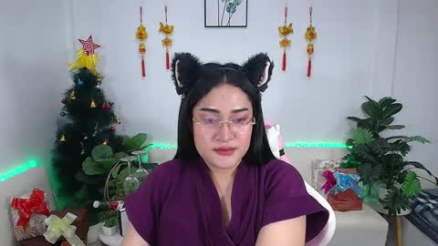 Ploysai online show from January 15, 3:29 pm