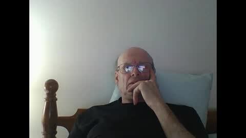 trek 11 online show from March 12, 7:58 pm