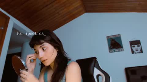 Snapshot of poeeticaa_ chatting on February 11, 12:25 pm IG ipoetica online show from February 11, 12:25 pm