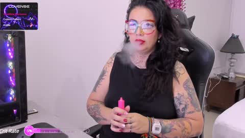 poisson_ivy_ online show from February 7, 12:06 pm