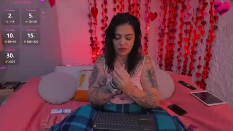 poisson_ivy_ online show from February 15, 7:49 am