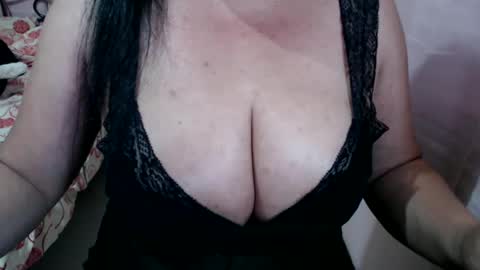WELCOME IM SINGLE PREGNANT REALLY HARD TO BE A SINGLE WITH TWIN SO PLS STOP BEING RUDELIARWASTING TIME. BE CONSIDERATE. TNX online show from February 7, 9:37 am