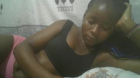 Snapshot of pretty_abella chatting on February 27, 8:20 pm abella online show from February 27, 8:20 pm