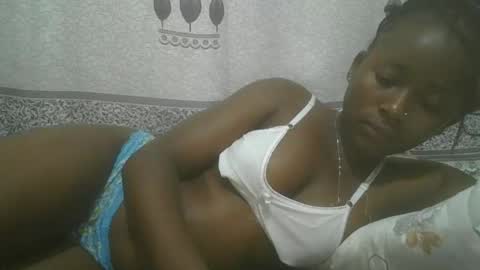 Snapshot of pretty_abella chatting on February 18, 2:49 pm abella online show from February 18, 2:49 pm
