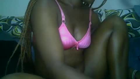 Snapshot of pretty_abella chatting on September 17, 8:18 am abella online show from September 17, 8:18 am