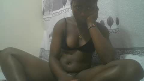 Snapshot of pretty_abella chatting on March 12, 10:59 am abella online show from March 12, 10:59 am