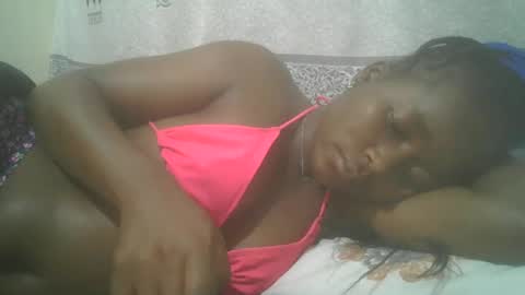 Snapshot of pretty_abella chatting on February 25, 7:06 pm abella online show from February 25, 7:06 pm