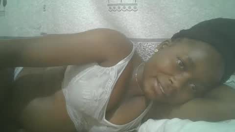 Snapshot of pretty_abella chatting on February 20, 8:58 pm abella online show from February 20, 8:58 pm