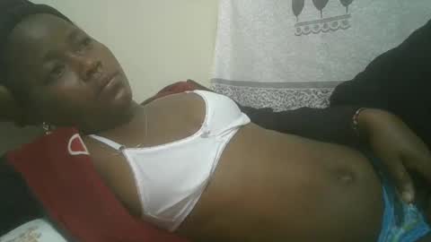 Snapshot of pretty_abella chatting on February 19, 5:49 am abella online show from February 19, 5:49 am