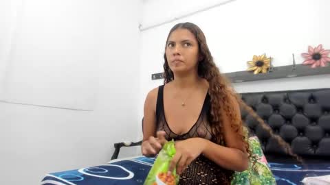 pretty_girl21x online show from September 17, 11:41 pm