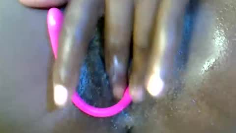 pretty_liny online show from September 9, 7:19 am