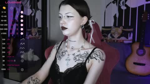 Violet online show from December 30, 9:48 am