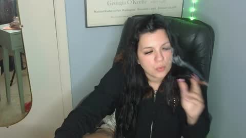prettyluluu online show from September 9, 12:10 am