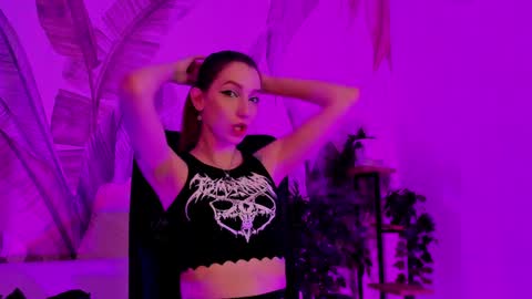 Snapshot of prettyreckess chatting on January 9, 7:42 am Mila -NONUDE MODEL online show from January 9, 7:42 am