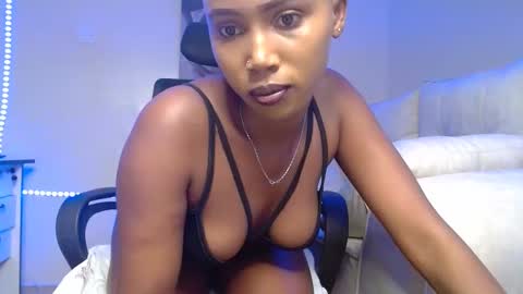 princess_princessa online show from February 13, 10:22 pm
