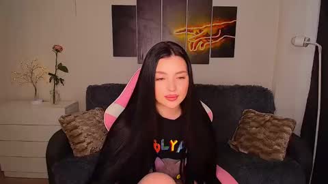 princessamira1 online show from February 16, 6:10 am