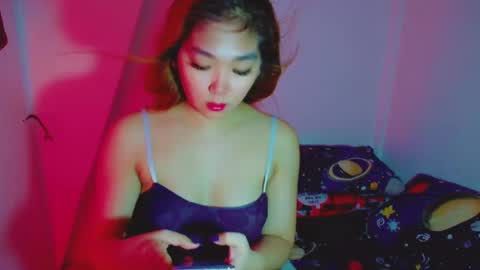 Snapshot of princesscutiexx chatting on December 7, 12:18 pm Hello everyone this is your beloved Athena again I present the most comfortable and kind room I accept everyone with kindness online show from December 7, 12:18 pm