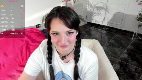 Snapshot of princessfoxyx chatting on January 2, 5:50 pm Princess Foxy online show from January 2, 5:50 pm