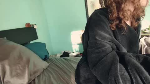 Snapshot of prxscillia_tx chatting on March 5, 8:32 am prxscillia_tx online show from March 5, 8:32 am