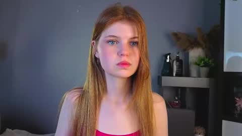 Mia online show from September 20, 4:26 am