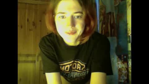 Snapshot of purple_cat55 chatting on January 1, 9:07 am purple_cat55 online show from January 1, 9:07 am